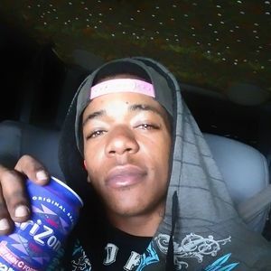 Meet your Posher, Deshun